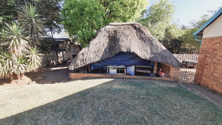 3 Bedroom Property for Sale in Ifafi North West